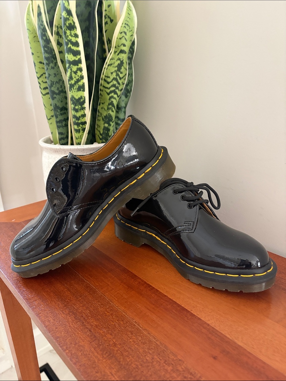 Dr Martens Patent Oxford Shoes Black like new SZ 36 US 5